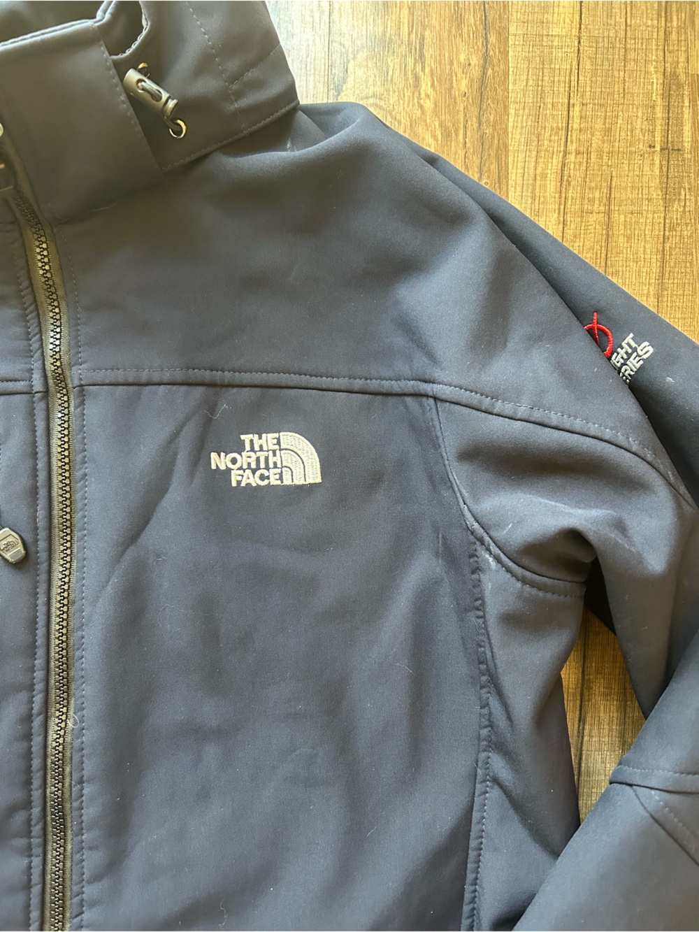 The North Face Men's Navy Softshell Zip Hoodie Jacket - Picture 2 of 7
